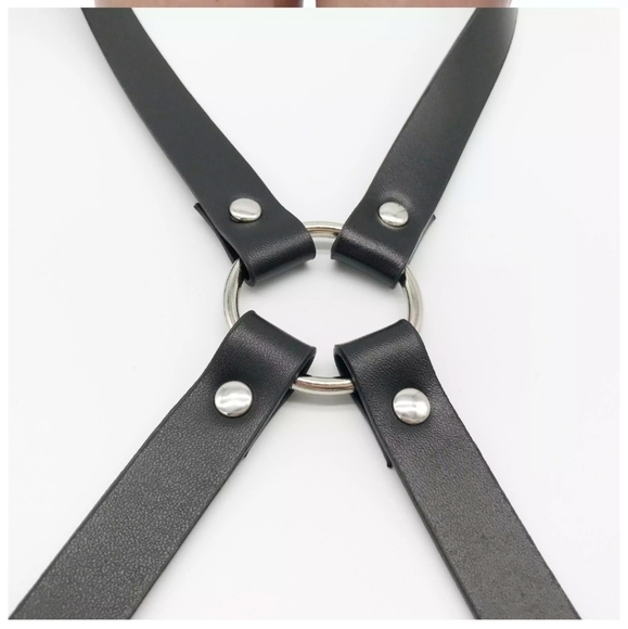 Black bow body harness garter - Picture 4 of 9